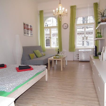 Apartment In The Centre Prague Exterior photo