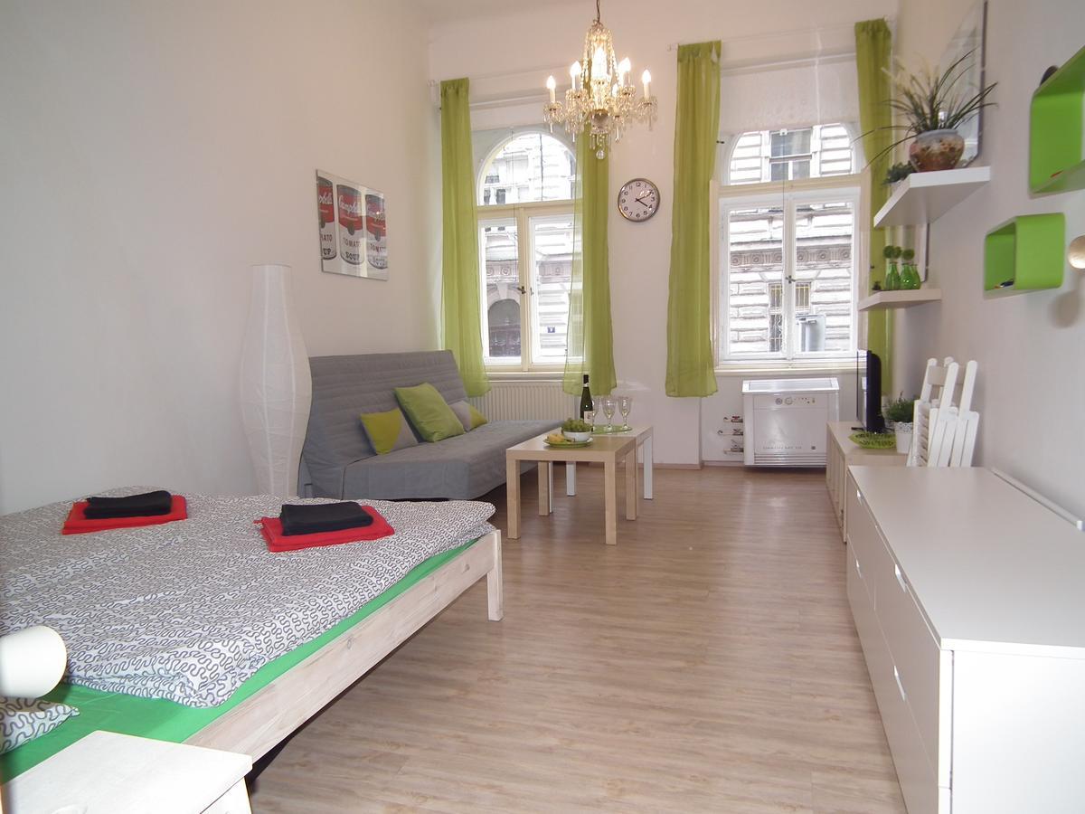 Apartment In The Centre Prague Exterior photo